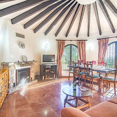 Villas Guzman - Jose Marie ベニッサ エクステリア 写真